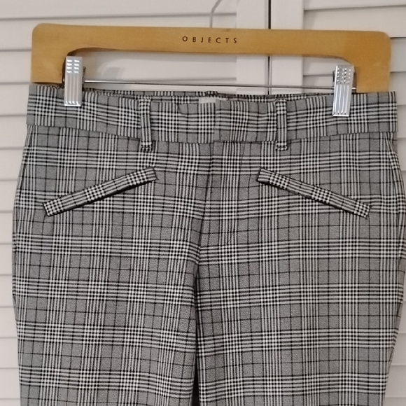 GAP Women's Gray Checkered Ankle Pants - Picture 2 of 5